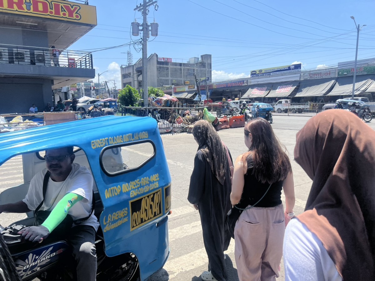 移動はこの車(バイク)で